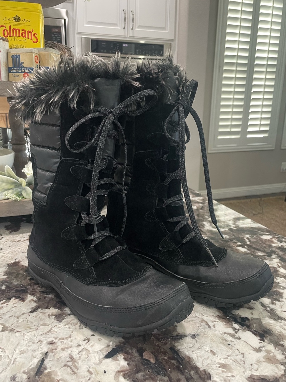 The North Face Nuptse Purna Waterproof Winter Boots Women’s Size 9